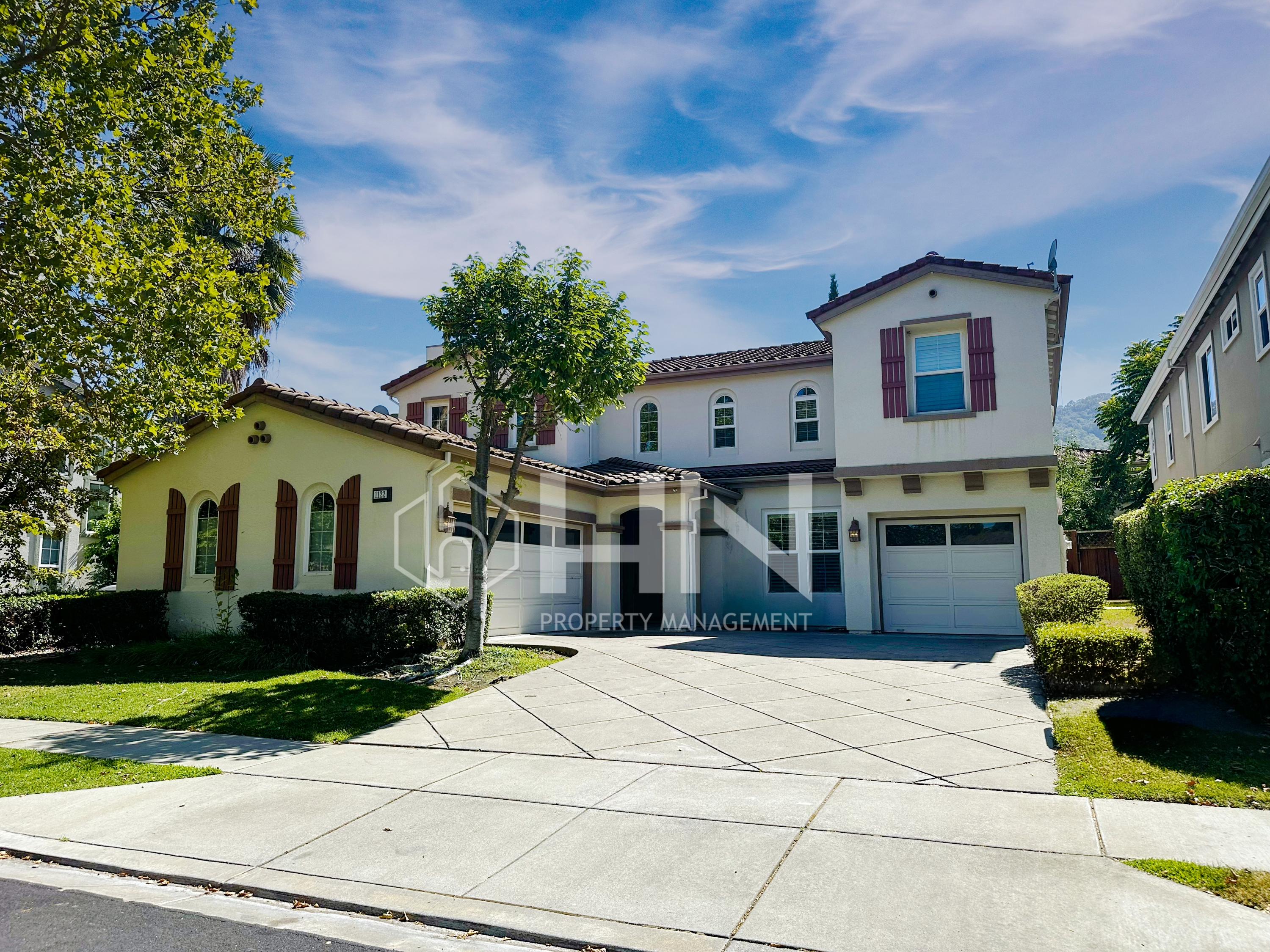Property main image